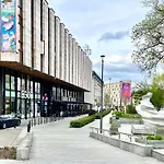 Saski Park Retreat Central Stay